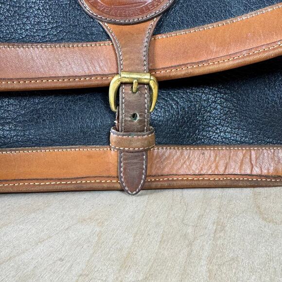 Dooney & Bourke Crossbody Shoulder Bag Purse All Weather Leather Classic Vintage - Picture 3 of 16